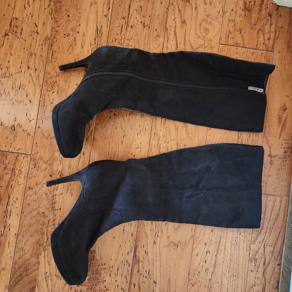 Suede Black Boots